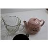 Image 5 : (4) Glass Dishes, Best Mom Teapot, Misc.
