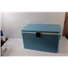 Image 11 : * Vintage Coleman Cooler & Water Jug Canadian 1970-71 (Few Cracks on Jug)