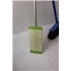 Image 4 : Swiffer & Broom