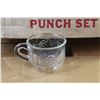 Image 3 : (13) Piece Punch Bowl Set
