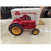 Image 3 : Spec Cast Massey Ferguson Pacemaker Series Die Cast Tractor with Box 1:16 Scale