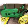 Image 6 : ERTL Collector Edition 1937 Model G Die Cast Tractor with Box 1:16 Scale