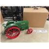 Image 1 : CASE Die Cast Tractor 4" x 4.5" x 8" - brand unknown - no box