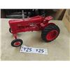 Image 2 : ERTL McCormick Farmall 400 Die Cast Tractor - No Box 4.5" x 5.5" x 9"