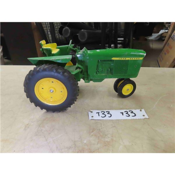 John Deer Narrow Front Die Cast Tractor - No Brand, No Box 5.5" x 5.5" x 9" 