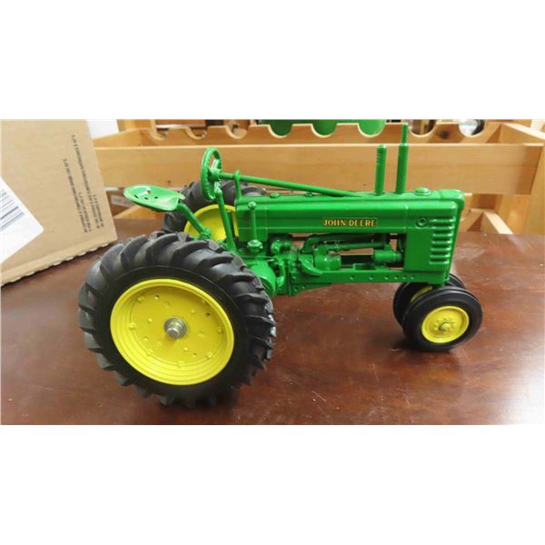Scale Models John Deere Narrow Front Die Cast Tractor Embossed Farm Progress Show 