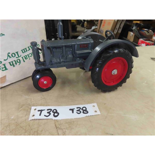 Prairie Gold Rush Aug 16 1986 Minneapolis Moline Twin City Die Cast Tractor - No Box