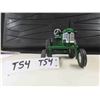Image 2 : Oliver 440 Die Cast Tractor - No Box 4" x 5"x 7.5" 