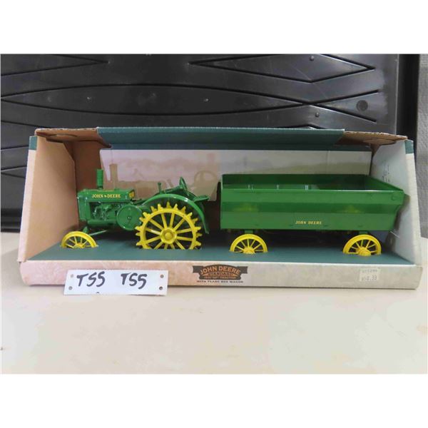 ERTL John Deere 1931 GP Standard Tractor with Flare Box Wagon with Original Box 