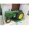 Image 3 : ERTL John Deere Row Crop Die Cast Tractor in Box 1:16 Scale - Box in Rough 