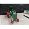 Image 3 : 1913 CASE 20-40 Die Cast Tractor - No Box 6" x 7.5" x 11" 