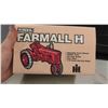 Image 3 : Farmall H Die Cast Metal Tractor, 1:16 Scale 4.5" x 5" x 8" 
