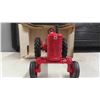 Image 2 : 1987 Edition Die Cast Farmall M-TA  Tractor with Rubber Tires + Box 1:16 Scale 