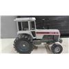 Image 3 : White Farm Equipment 160 White Die Cast Metal with Plastic Tires, 1:16 Scale,