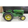 Image 4 : John Deere Metal Tractor with Rubber Wheels, 4" x 4" x 7" 