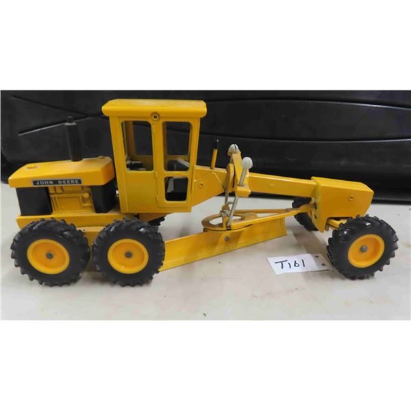 John Deere Grader Die Cast Metal with Rubber Tires, 4" x 5.5" x 13"