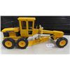 Image 1 : John Deere Grader Die Cast Metal with Rubber Tires, 4" x 5.5" x 13"