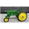 Image 6 : John Deer Two-Cylinder Die Cast Metal Tractor with Rubber Tires, 4.25" x 5" x 8"