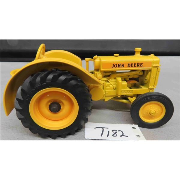 ERTL John Deer Metal Die Cast Tractor with Rubber Tires, 3.75" x 4" x 7"