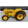Image 5 : ERTL John Deer Metal Die Cast Tractor with Rubber Tires, 3.75" x 4" x 7"