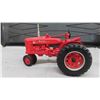 Image 6 : ERTL McCormick Farmall Die Cast Metal Tractor with Rubber Tires + Original Box, 