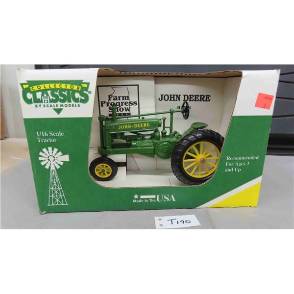 Collector Classics John Deere B Die Cast Metal Tractor with Rubber Tires, Farm 