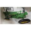 Image 3 : Collector Classics John Deere B Die Cast Metal Tractor with Rubber Tires, Farm 