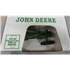 Image 4 : Collector Classics John Deere B Die Cast Metal Tractor with Rubber Tires, Farm 
