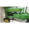 Image 5 : Collector Classics John Deere B Die Cast Metal Tractor with Rubber Tires, Farm 