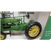 Image 6 : Collector Classics John Deere B Die Cast Metal Tractor with Rubber Tires, Farm 