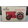 Image 2 : JLE Scale Models Massey Ferguson 135 Die Cast Metal Tractor with Rubber Wheels