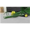 Image 6 : John Deer 42 Metal Die Cast Combine with Rubber Tires 6.5" x 8" x 19"