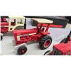 Image 5 : IHC  66 Series of Metal Die Cast Farm Tractors : 966 Hydro, 1066 Turbo, 1066 Hydro, 