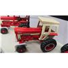 Image 7 : IHC 66 Series Metal Die Cast Farm Tractors by ERTL 1993 Set 4 of 9  ; 966, 966 Hydro,