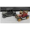 Image 1 : Modern Cast Car 3.25" x 4.5" x 7.5" & Vintage Metal Car 3.5" x 4.25" x 6.5" 