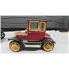 Image 4 : Modern Cast Car 3.25" x 4.5" x 7.5" & Vintage Metal Car 3.5" x 4.25" x 6.5" 