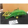 Image 7 : John Deere 121 Pull Type Combine - Metal, No Box 4.5" x 7" x 14.5"
