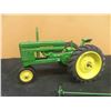 Image 5 : John Deere Die Cast Tractor - No Box, Steering Wheel Off, 3.5" x 4.5" x 7" 