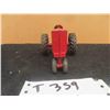 Image 2 : ERTL International Farmall 656 Die Cast Tractor 3.5" x 3.5"x 5" 
