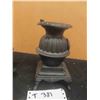 Image 5 : Cast Pot Belly Heater 4" x 8" tall