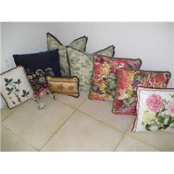 Pillows, pillows & more pillows!!!