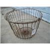 Image 1 : Metal basket