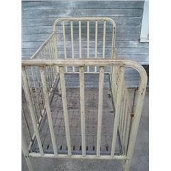 Child's Metal bed