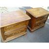 Image 1 : Two matching Hendredon night stands