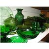 Image 1 : Large amount of green glassware
