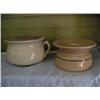 Image 1 : Chamber pot and spittoon