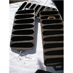 4 cast iron corn bread pans