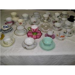 Teacups and saucers.