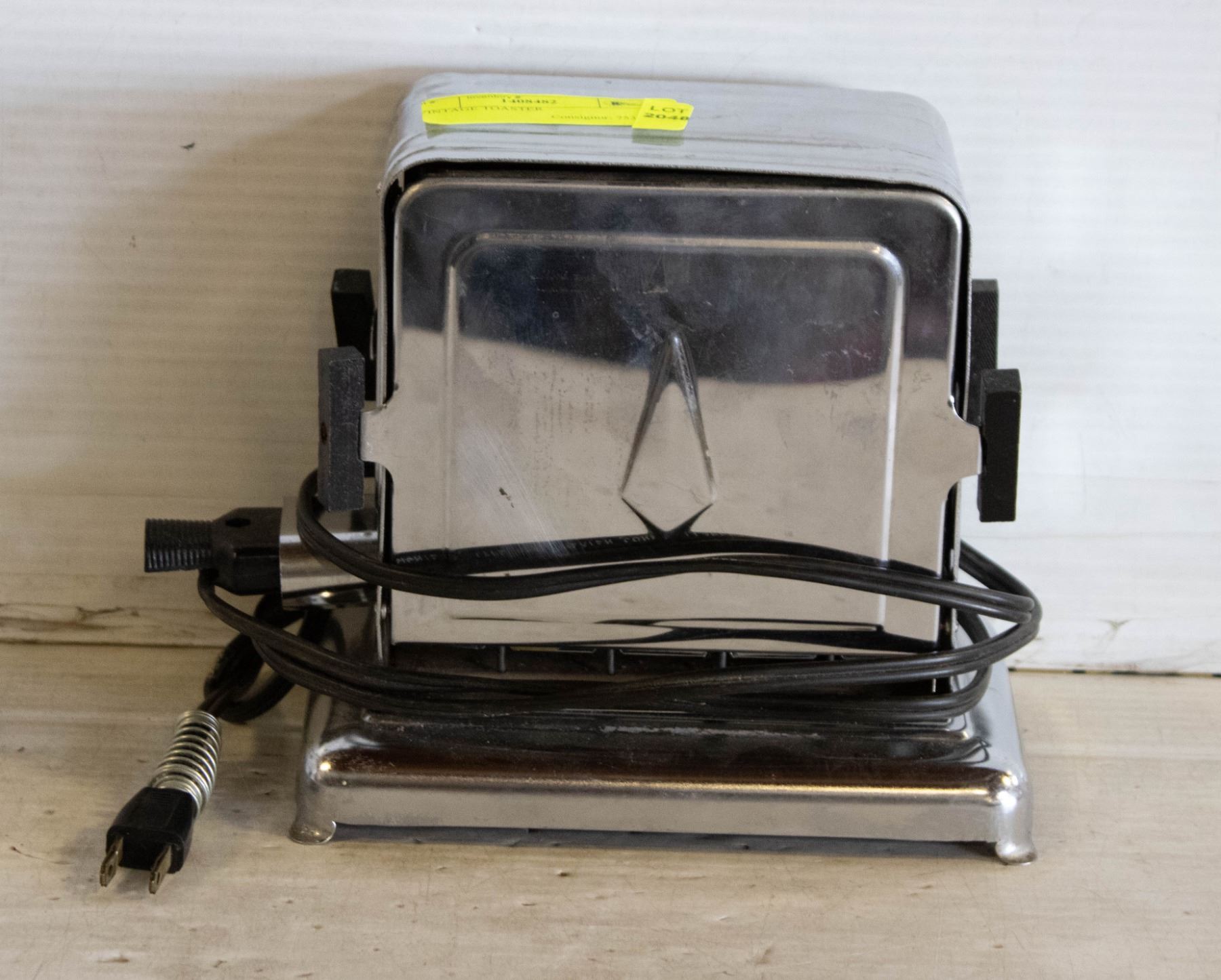 VINTAGE TOASTER