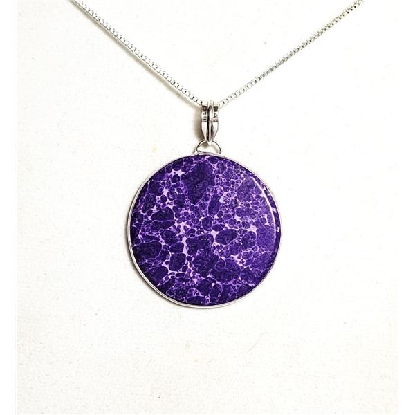 13)  ROUND 1.5" PURPLE LACE AGATE PENDANT